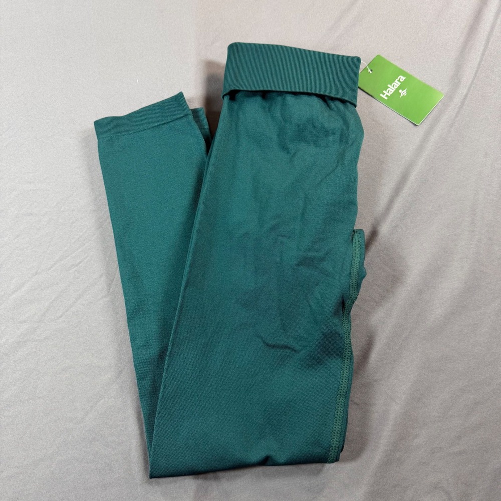 Halara Seamless High Waisted Scrunch Butt Leggings Green 7/8 Length Small NWT